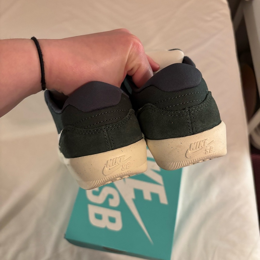 Nike SB Force Dark Green - Picture 2 of 5